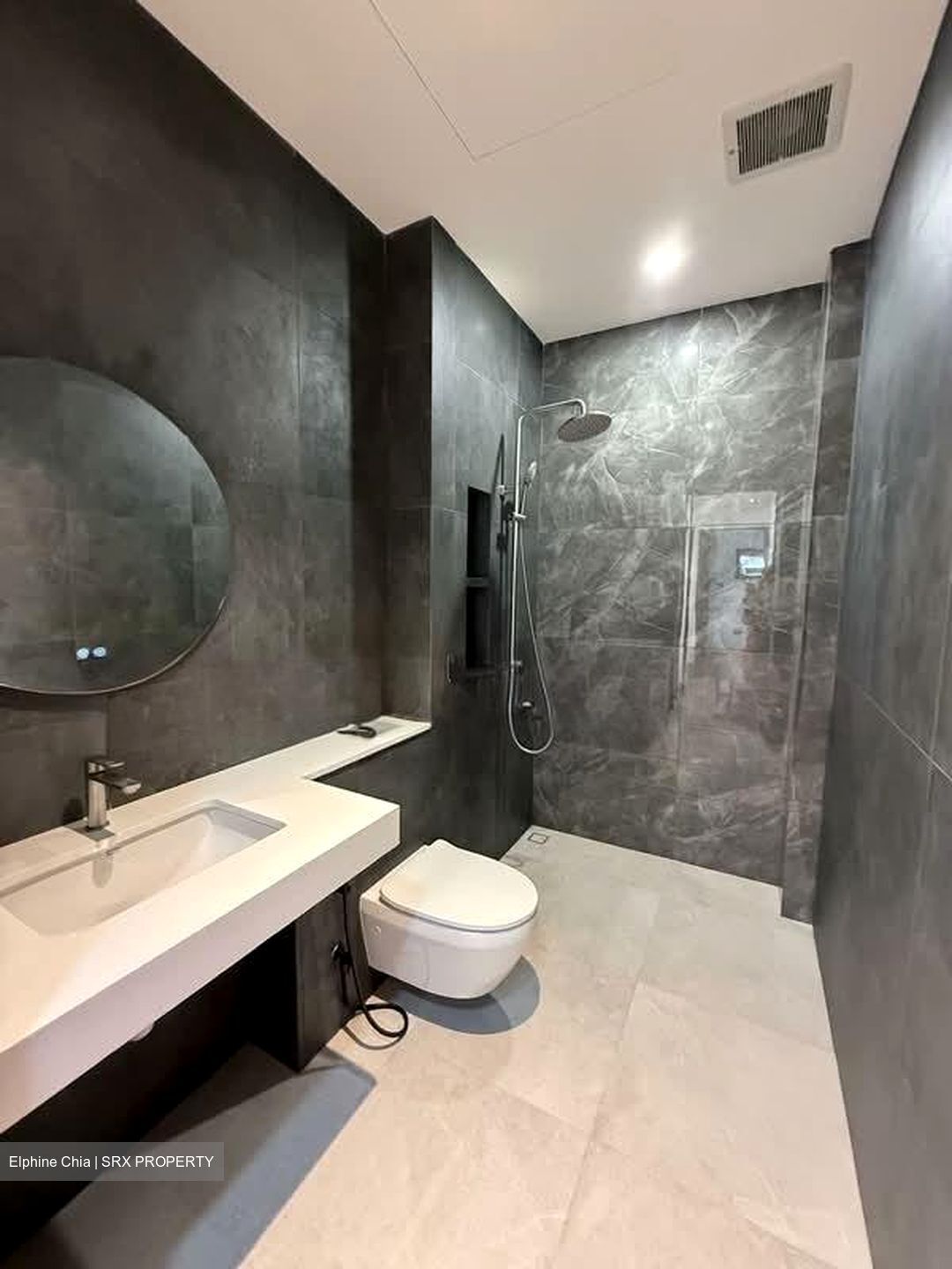 Opera Estate (D15), Terrace #542280541
